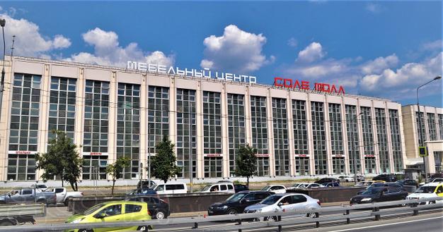 Аренда торговых помещений в мебельном ТЦ от собственника