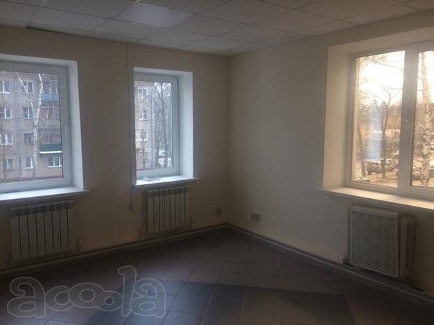 Сдаются в аренду офисные помещения от 16 до 50 кв.м. на 2-ом и 3-ем этажах административного здания.