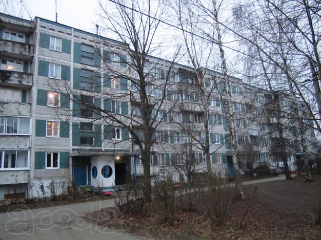 Продаётся 1 ком. квартира в с. Рогачево, ул. Мира, д.16, Дмитровского р-на. 5/5 этажного панельного дома. Общая площадь 39,7 кв.м., жилая 18 кв.м., кухня 7,5 кв. Улучшенной планировки.  Квартира теплая, не угловая. Состояние жилое удовлетворительное.
