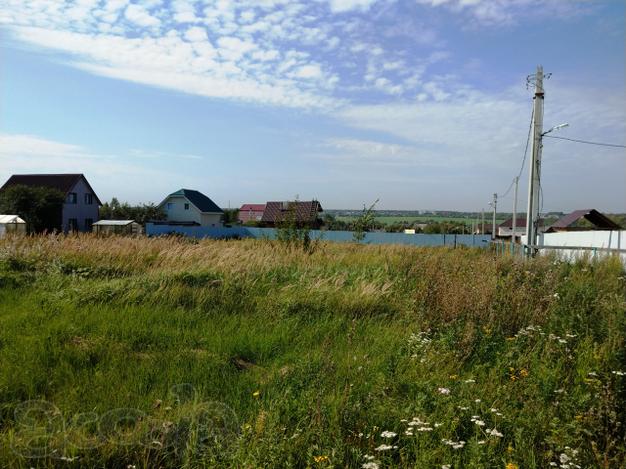 Продаётся земельный участок 18 соток в д. Дятлино, Дмитровского района. В 60 км от МКАД по Дмитровскому ш. Земли населенных пунктов, разрешенное использование садоводство. Участок ровный, правильной формы, огороженный сеткой рабицей. Подъезд хороший,