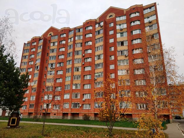 Предлагается 2-комнатная квартира в Дмитрове, ул. Профессиональная, д. 22. 9/10 монолит-кирпичного дома. Общая площадь 62,5 кв.м., жилая 35,7 (18,8+16,9) кВ.м., кухня 10,4 кв.м.