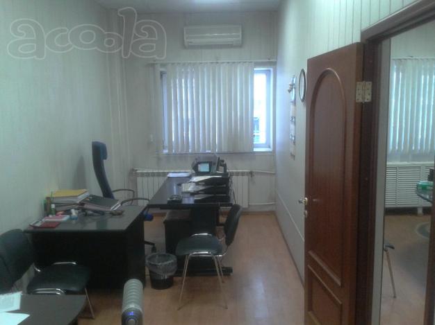 Офис 50 м2. разделен на комнаты.