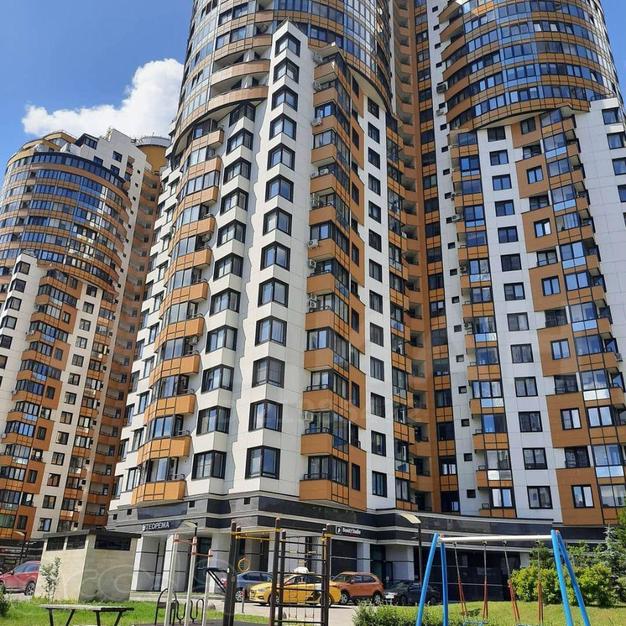 Редкое предложение! Видовая 4-х комн. квартира 120 м2 в доме бизнес-класса ЖК Правый берег, г. Химки