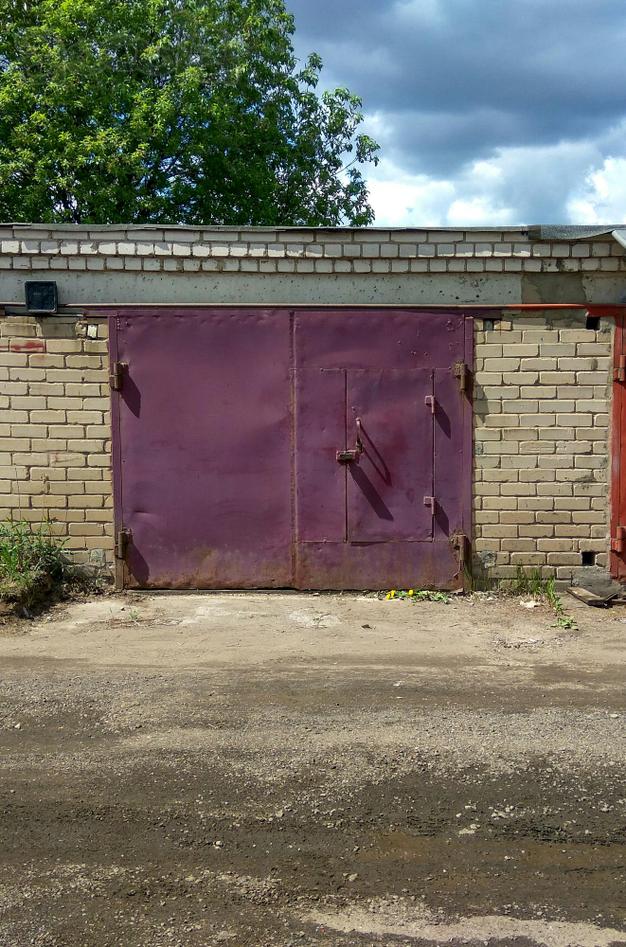 Продам кирпичный гараж