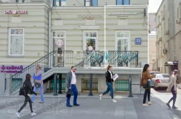 Сдам в аренду торговое помещение 27,4 кв. м