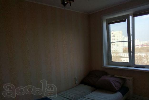 Сдаю комнату в трехкомнатной квартире г. Москва